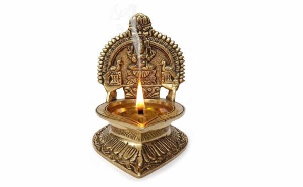 Brass Kamatachi Amman Diya – 7" Kamatachi Amman Oil Lamp for Spiritual Worship - Image 2