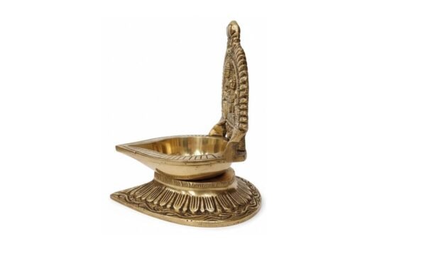 Brass Kamatachi Amman Diya – 7" Kamatachi Amman Oil Lamp for Spiritual Worship - Image 4